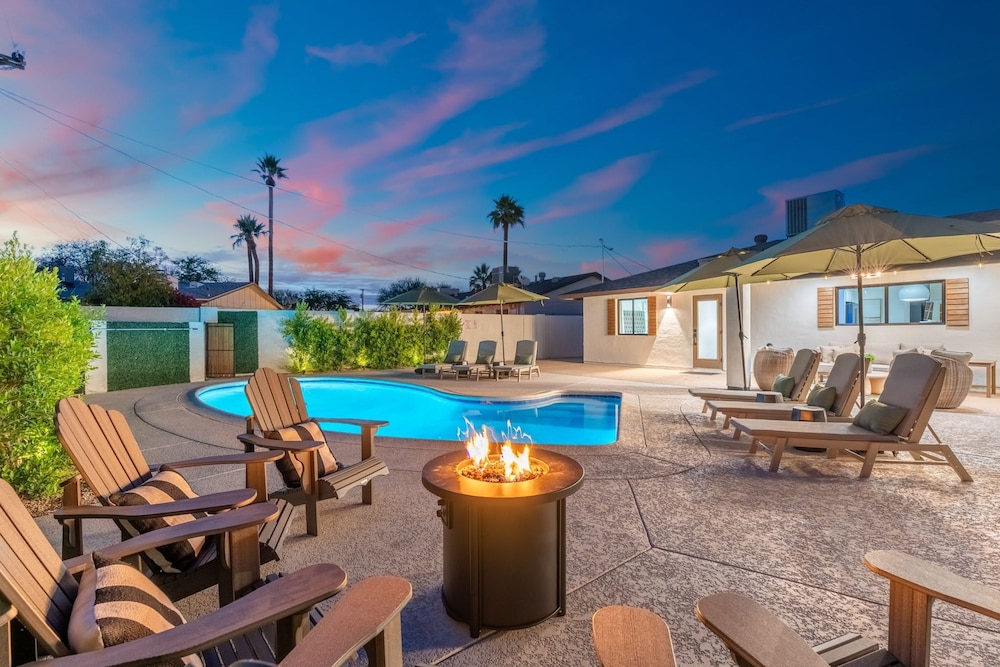 NEW The Hensley on Hubbell Designer Oasis w Pool, Photo 16