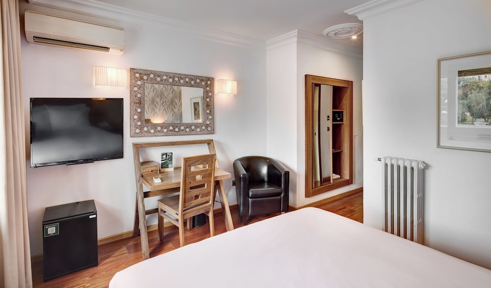 Classic Double Room - Photo 2