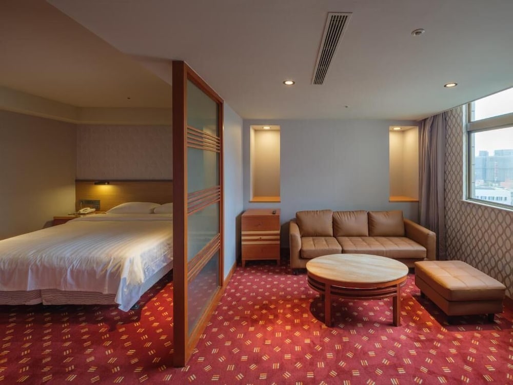 Luxury Studio Suite