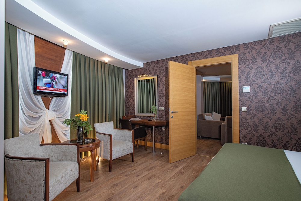 Twin Room, Smoking photo 2