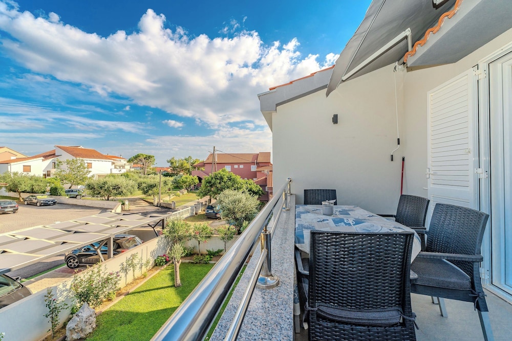 Economy Apartment, Sea View