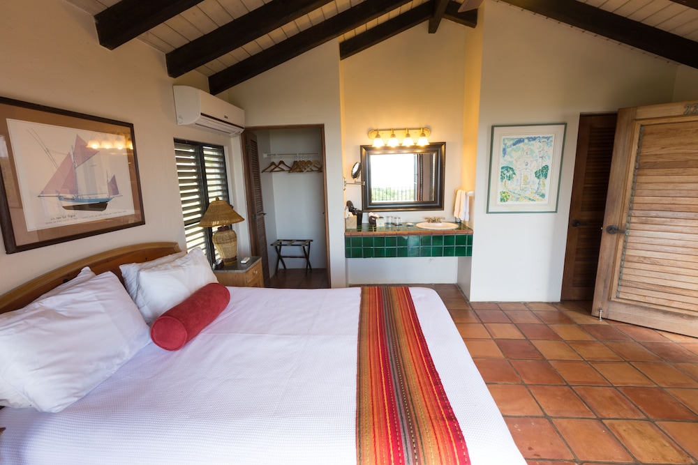 Romantic Room, 1 Bedroom, Ocean View (Caribbean Rooms - Queen) photo 2