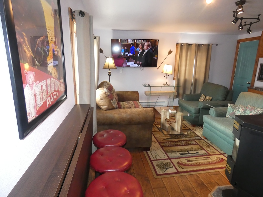 Studio, 2 Beds, Kitchen