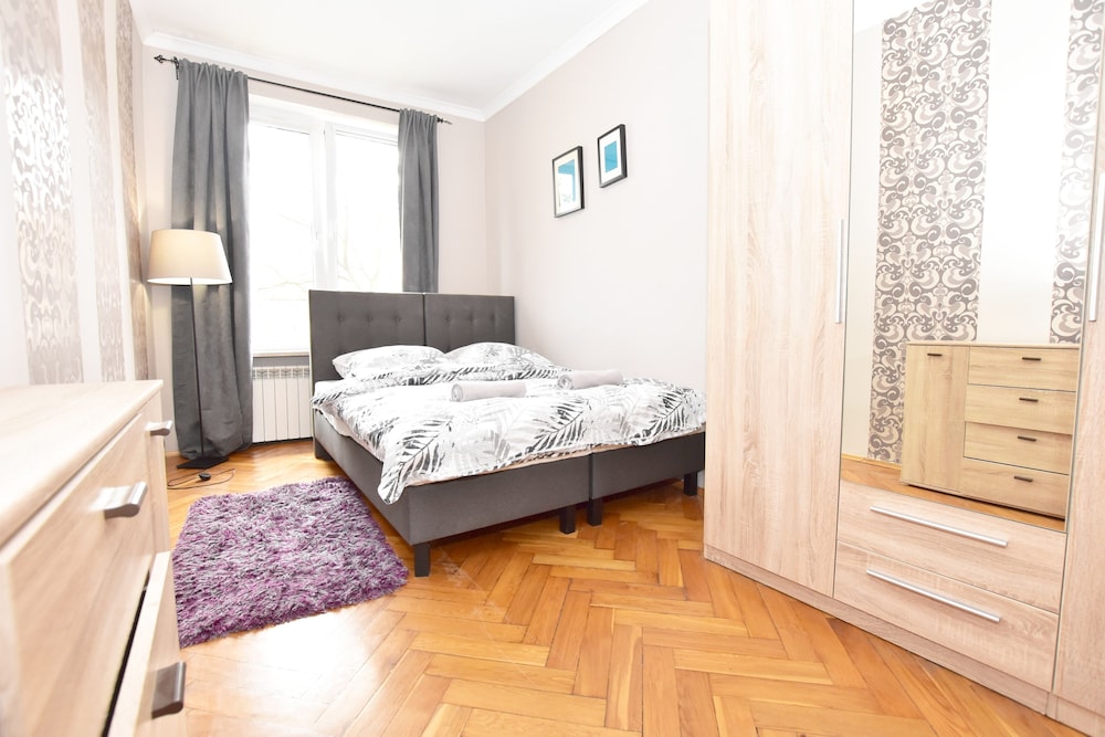 Apartment, 1 Bedroom, City View