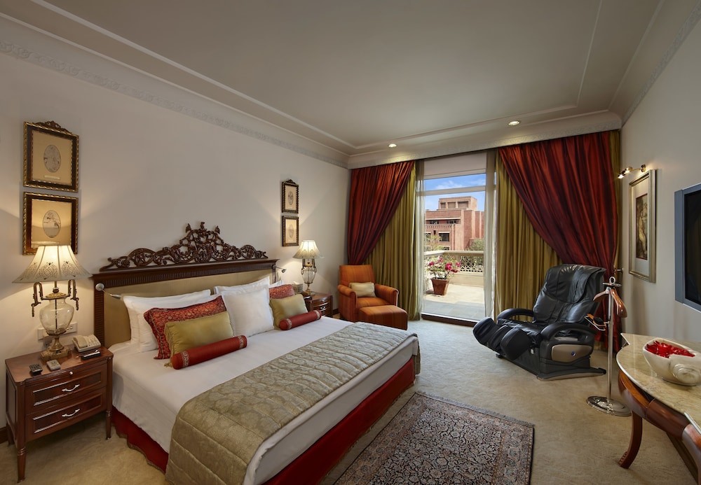 Rajputana Royale, Club lounge access, Double, Pool view - Photo 3