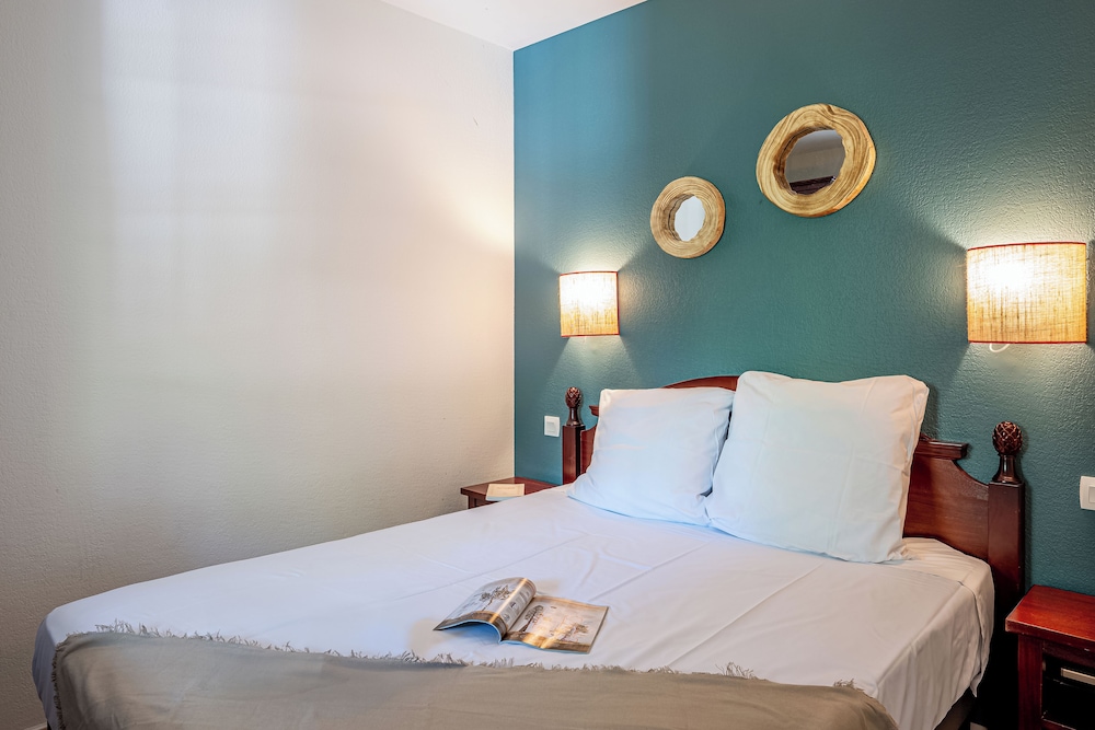 Appartement 6 personnes - 1 chambre + 1 coin nuit - Terrasse ou balcon photo 1