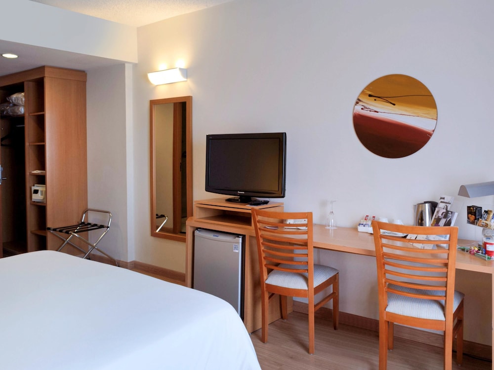 Superior Apartment, 1 King Bed - Photo 2