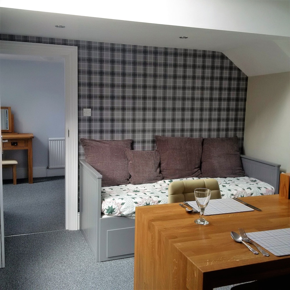 Standard Apartment, Ensuite (After Deck) photo 3