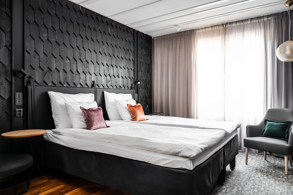 Standard Room, 1 King Bed (extra bed possibility)