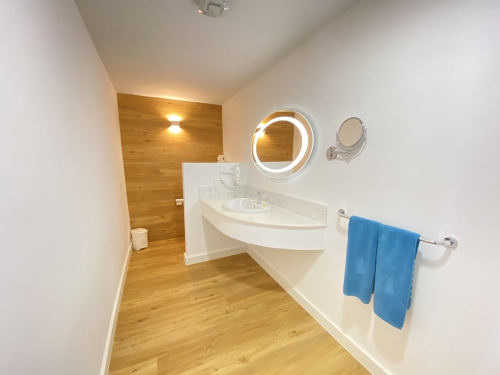 Junior Suite, Terrace, Garden View (3 adults + 1 child) Junior Suite, Terrace, Garden View (3 adults + 1 child)