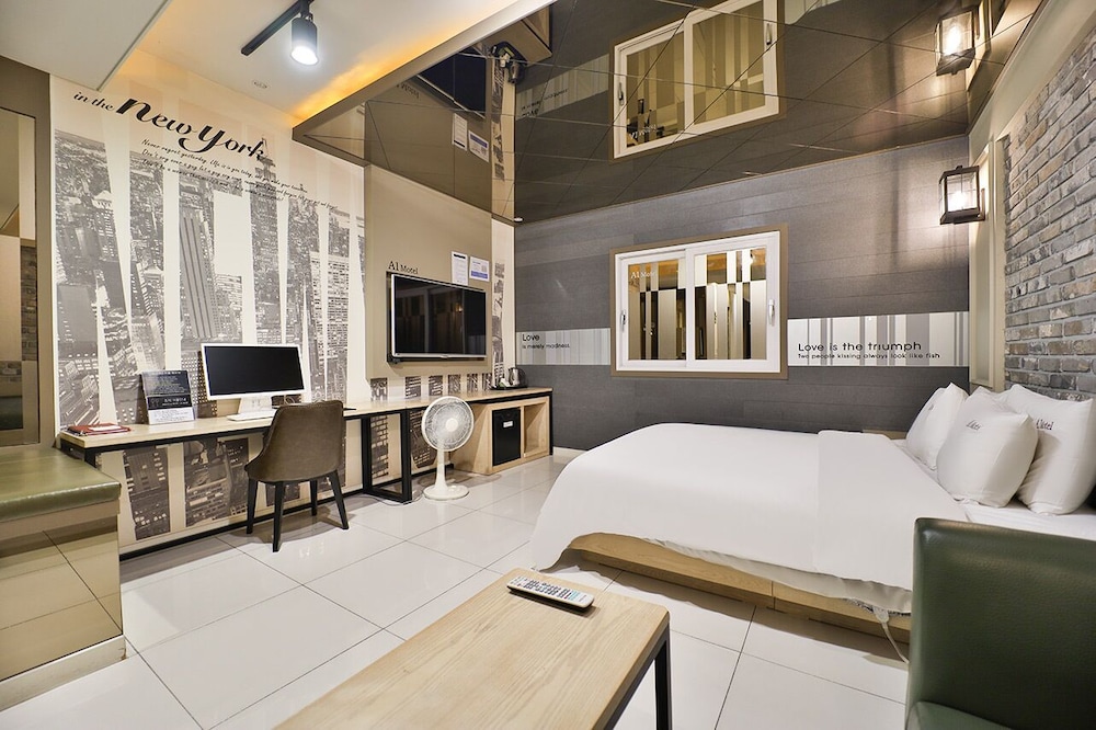 Standard Room, 1 Double Bed - Photo 5