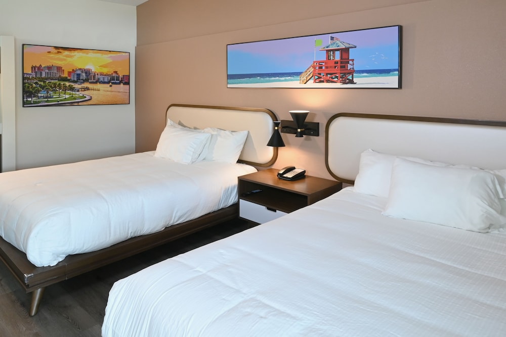 Premium Double Room, 2 Queen Beds, *Balcony/Patio*, Pool View - Photo 6