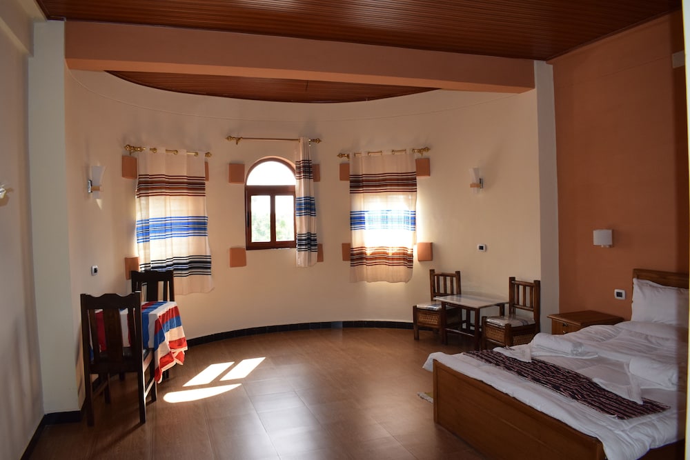 Family Room, Non Smoking, City View photo 1