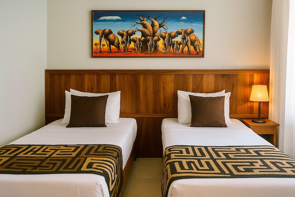 Deluxe Room, Partial Ocean View (1 King Bed or 2 Twin beds)