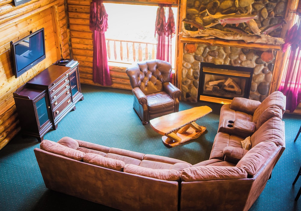 Premier Cabin