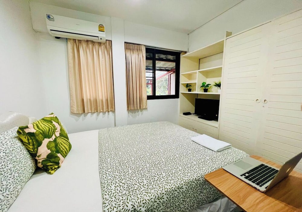 Economy Room photo 2