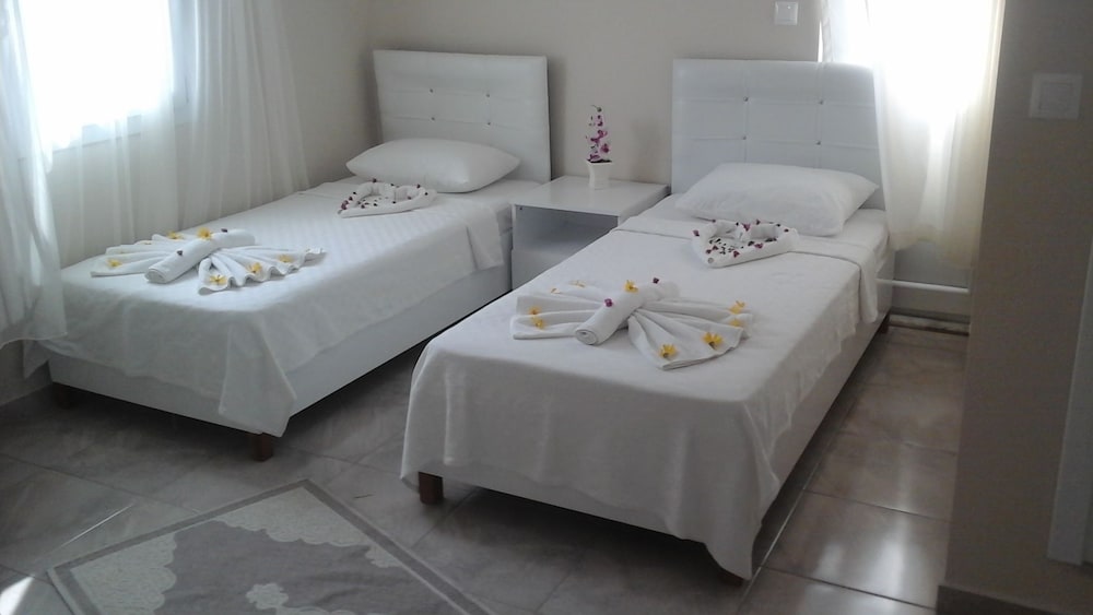 Economy Twin Room, 1 Bedroom, Ground Floor photo 1