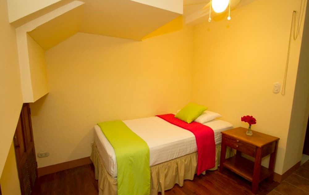 Standard Room, 1 Double Bed, Non Smoking photo 1