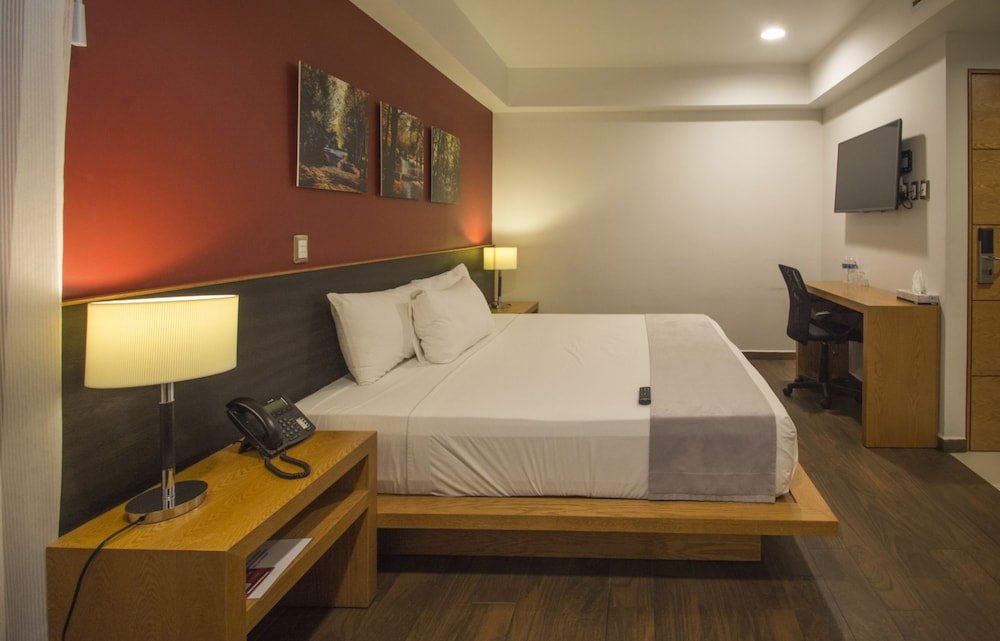 Superior Double Room, 1 King Bed photo 3