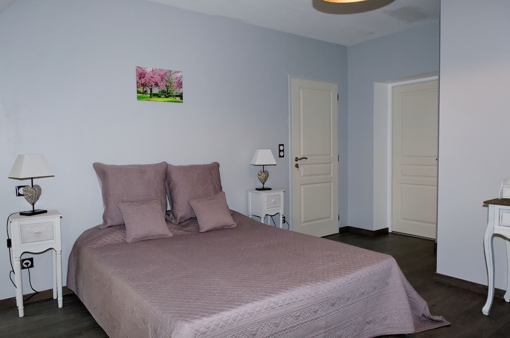 Superior Double Room (Chambre aux Cygnes) photo 1