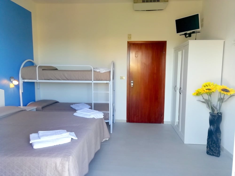 Quadruple Room photo 1