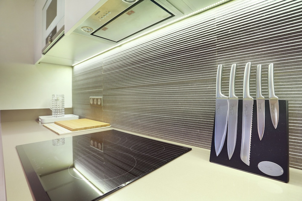 Basic Apartment (Bourg Tibourg 1) photo 3