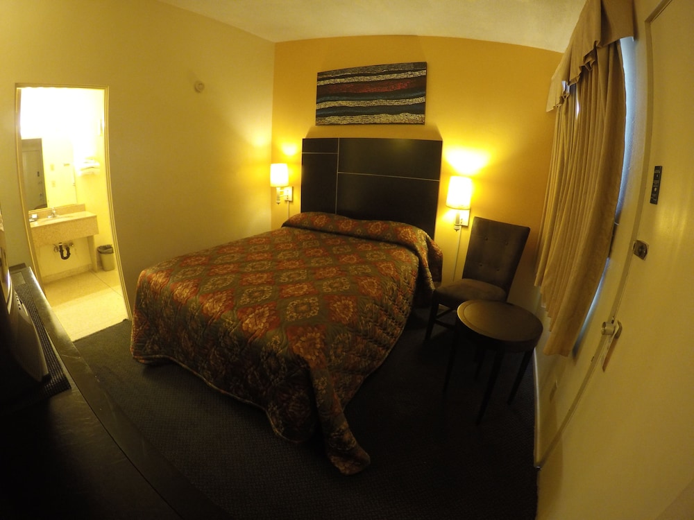 Room, 1 Queen Bed photo 3