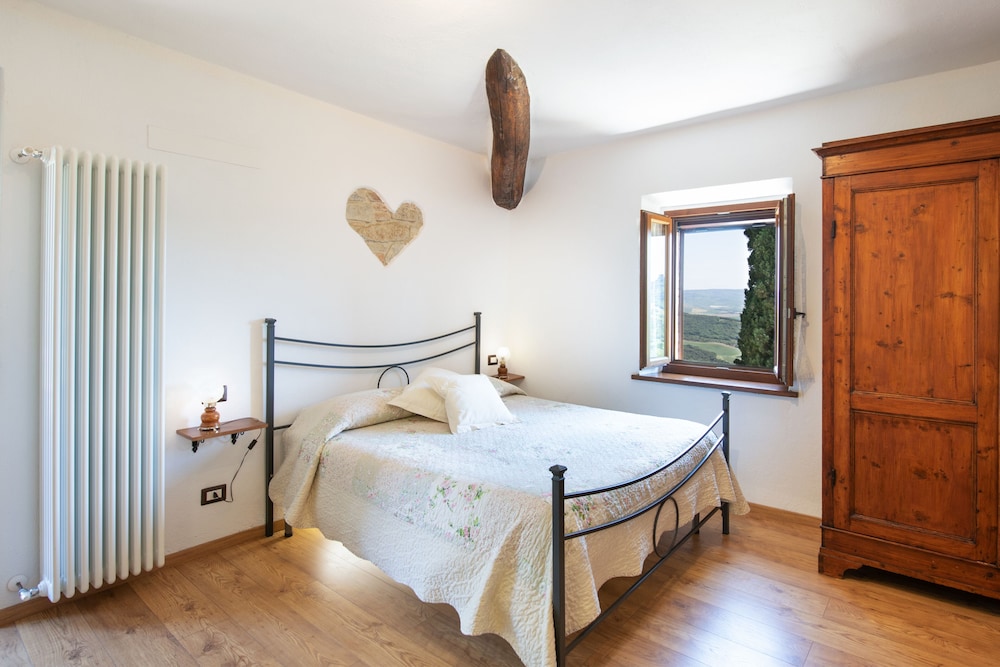 Standard Double Room, Kitchen, Valley View