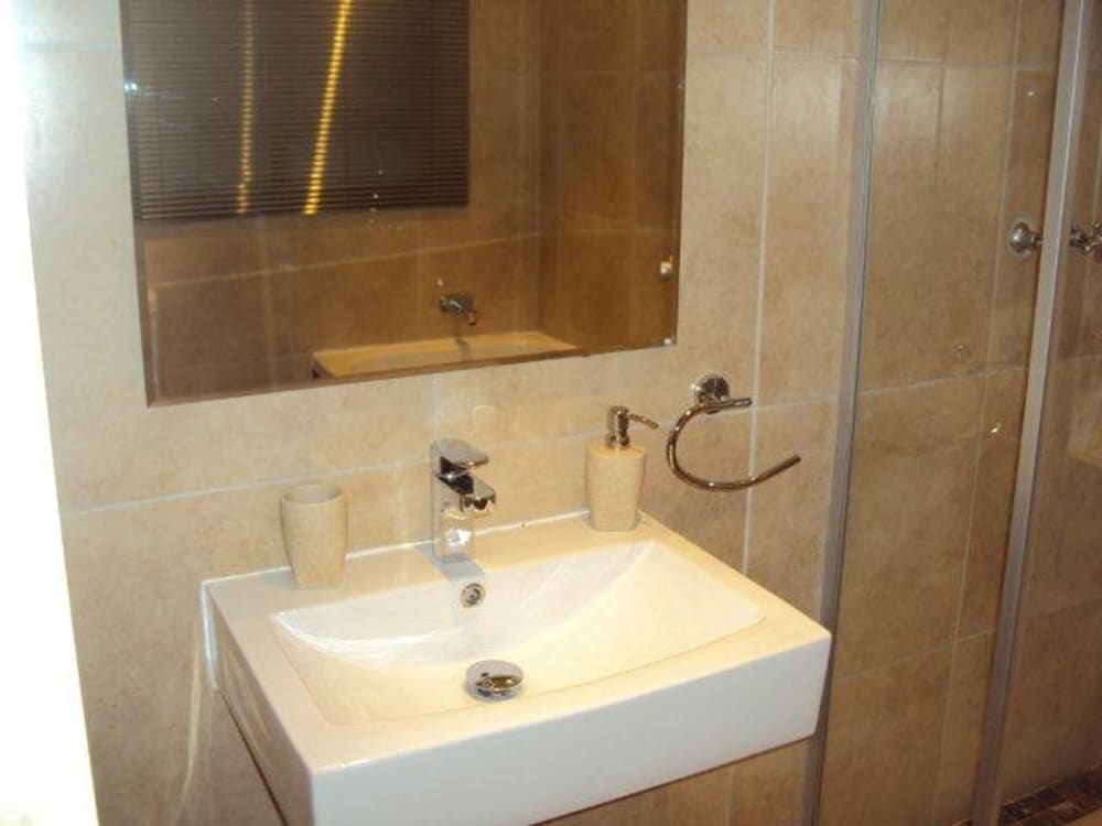 Deluxe Villa, Non Smoking, Garden View photo 3