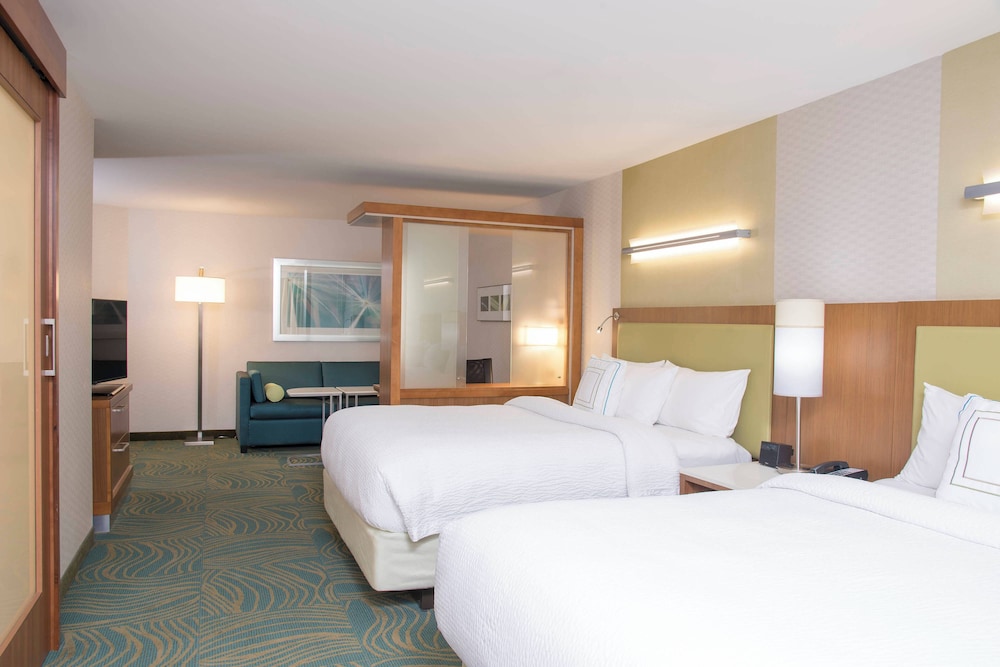 Suite, Multiple Beds