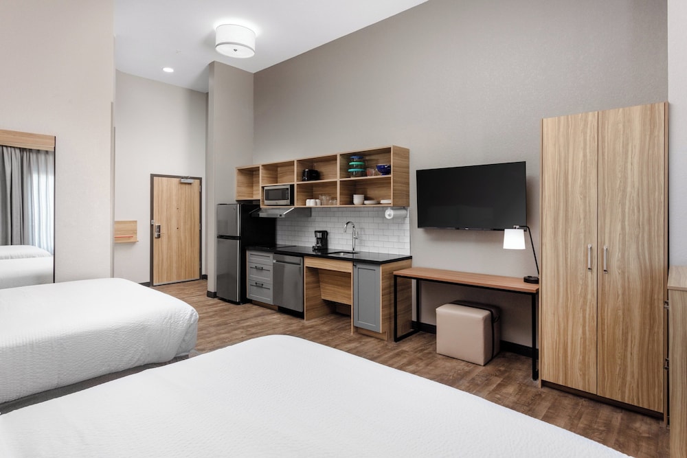 Studio Suite, 2 Queen Beds, Accessible Bathtub (Mobility) - Photo 3
