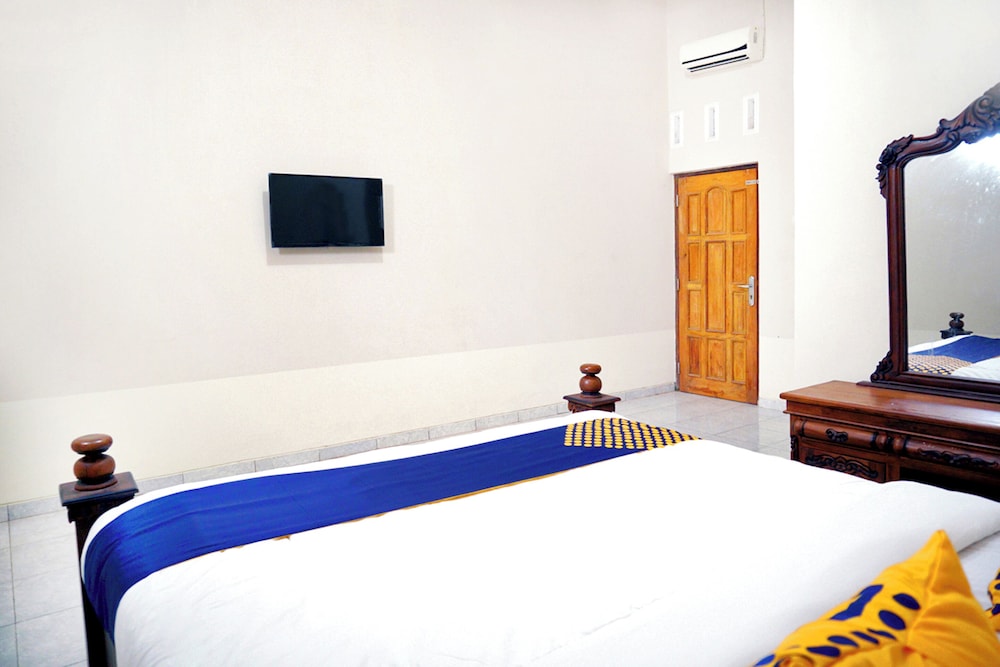 Economy Double Room photo 2