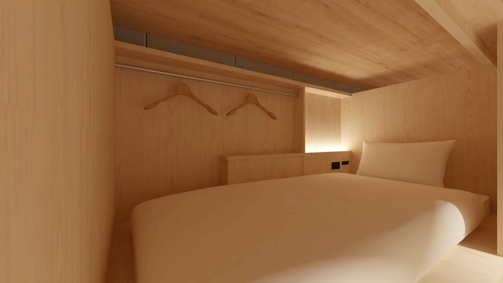 Shared Dormitory, Mixed Dorm, Shared Bathroom, Annex Building photo 2