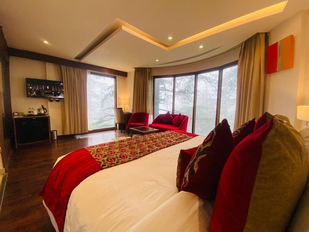 Royale Suite - Photo 11