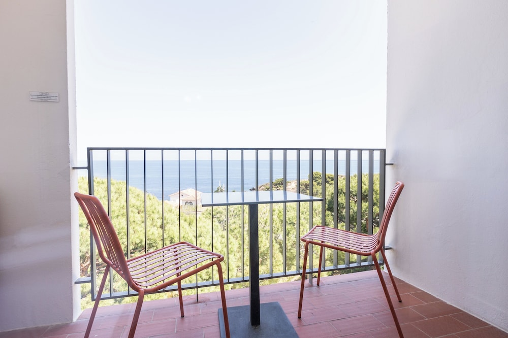 Superior Room, Balcony, Sea View - Photo 2