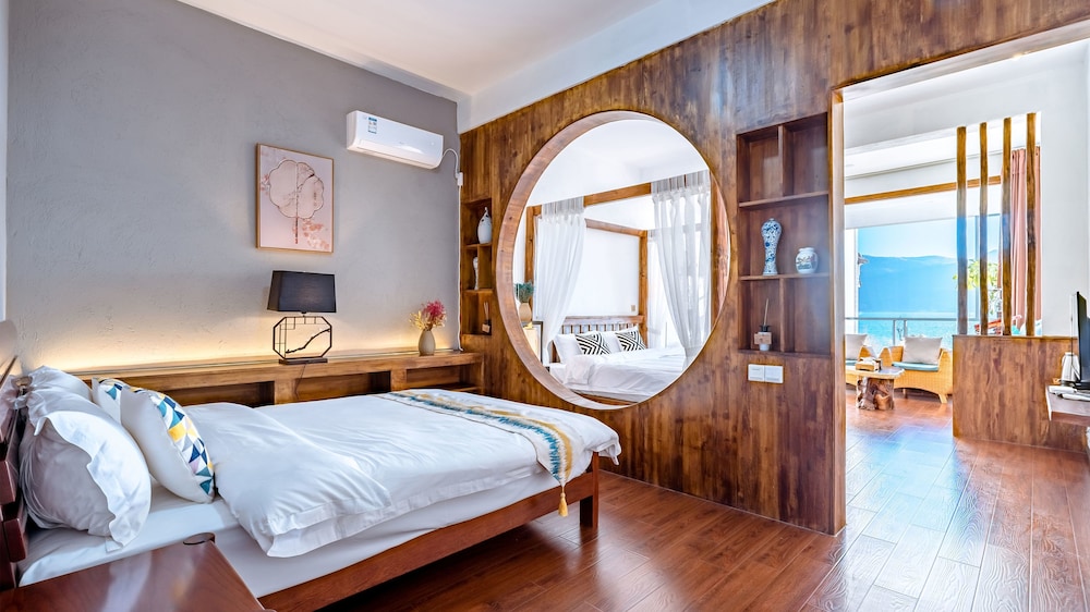 Deluxe Family Suite
