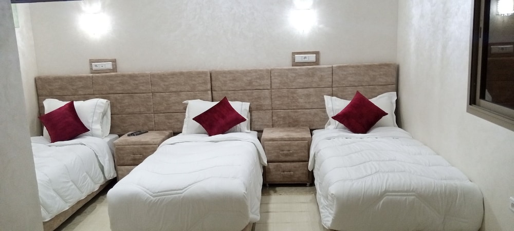 Deluxe Triple Room photo 2
