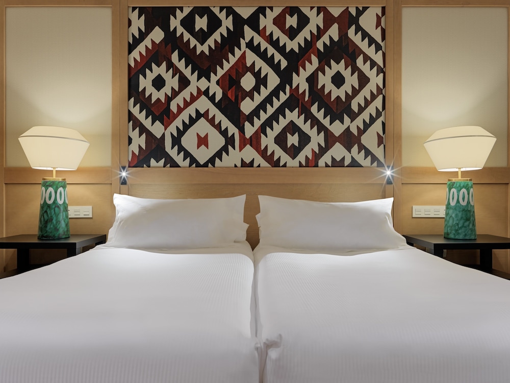 Superior Double Room (2 Adults) - Photo 2