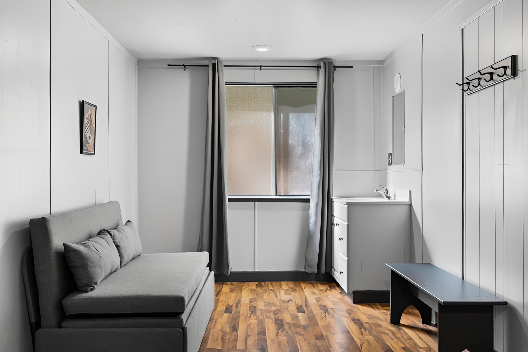 Standard Room, Multiple Beds photo 2