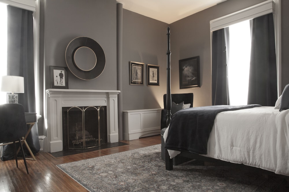 David Ayers Suite photo 1
