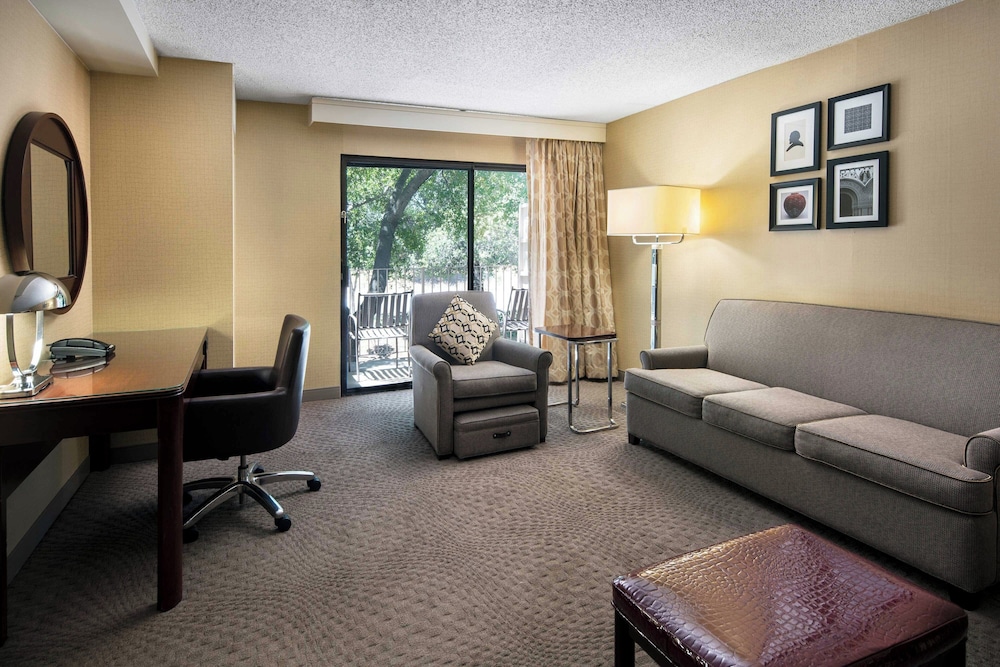 Premium Room, 1 King Bed (1 Sofa bed) - Photo 6