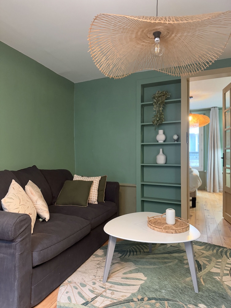 City Apartment photo 2