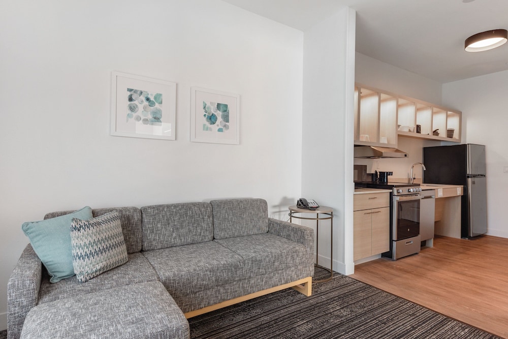 Suite, 1 Bedroom photo 1
