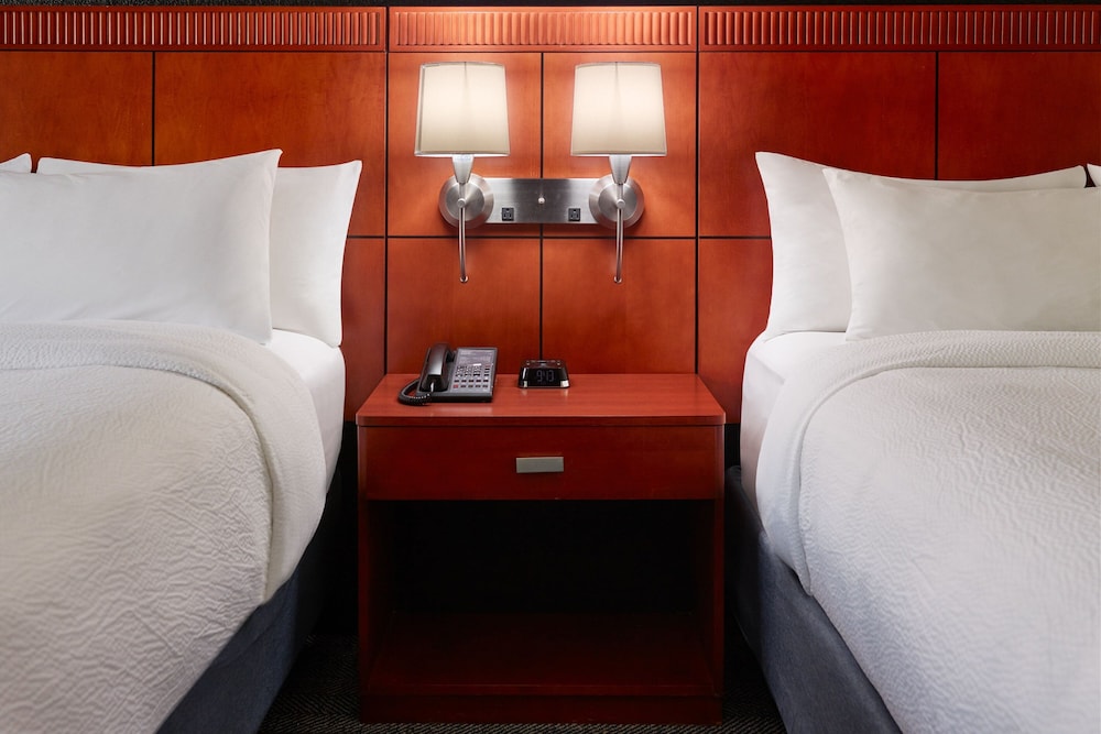 Suite, 2 Double Beds - Photo 4
