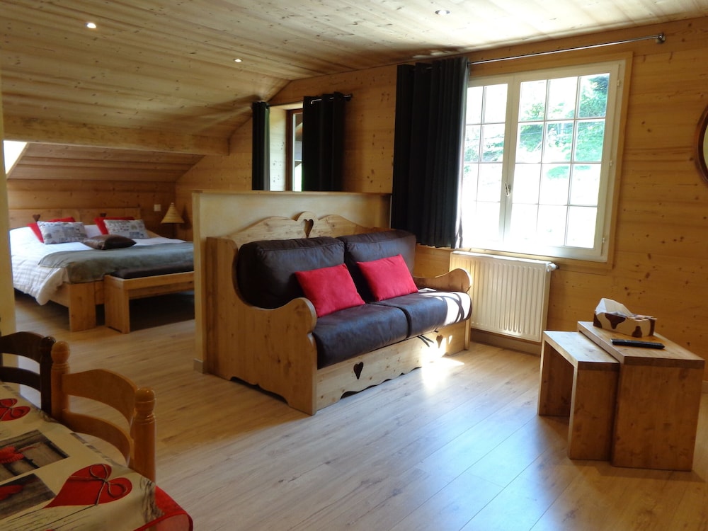 Family Room, Balcony