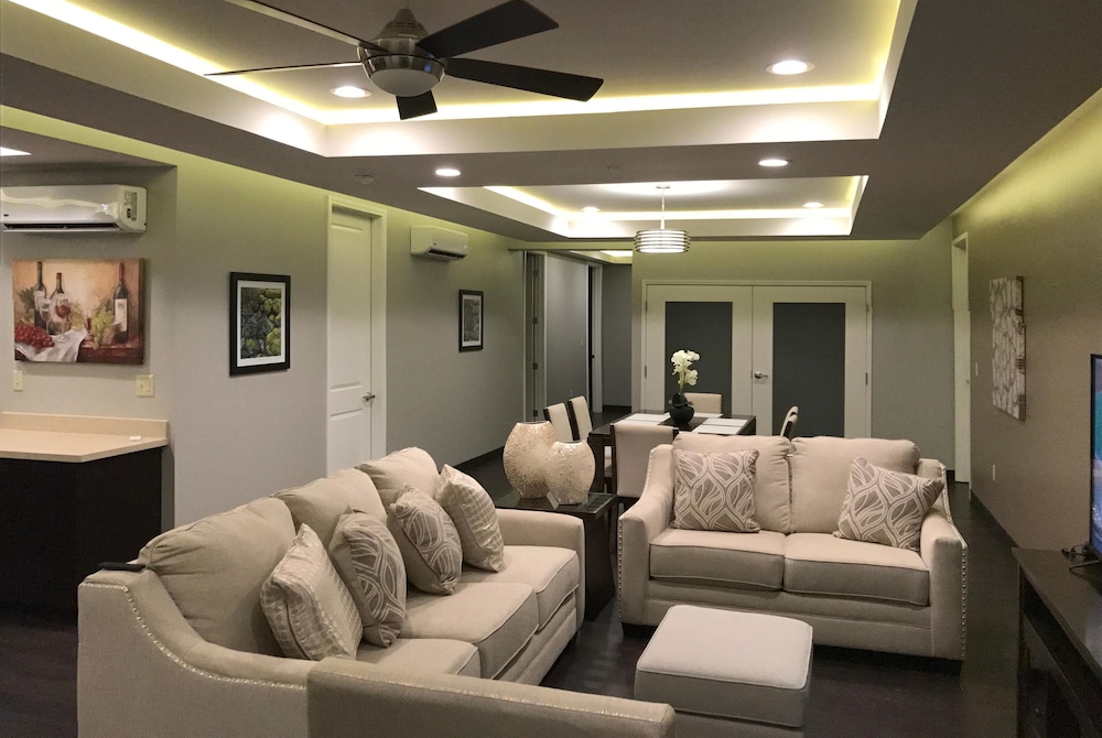 Suite, Non Smoking (Three Bedroom)