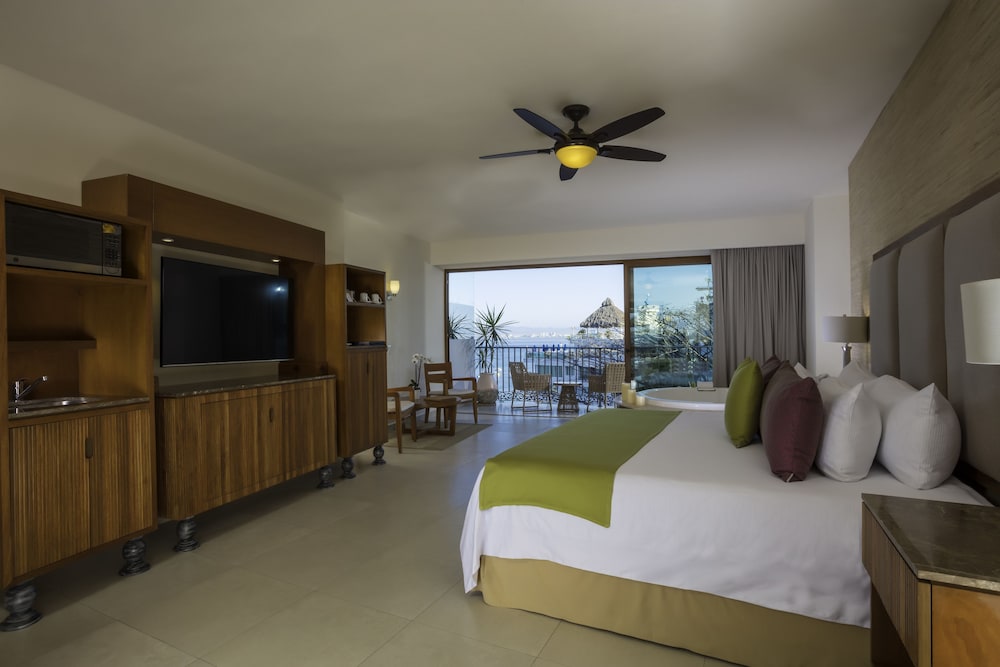 Romance Suite Ocean View