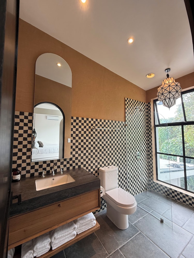 King Suite photo 3
