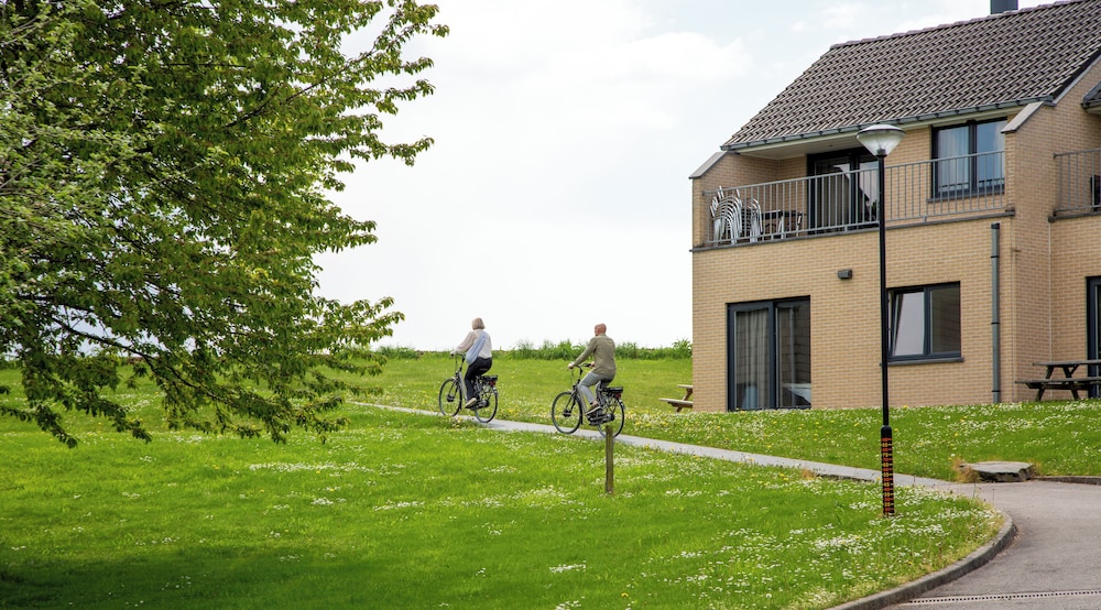 Bungalow (16 People) photo 1