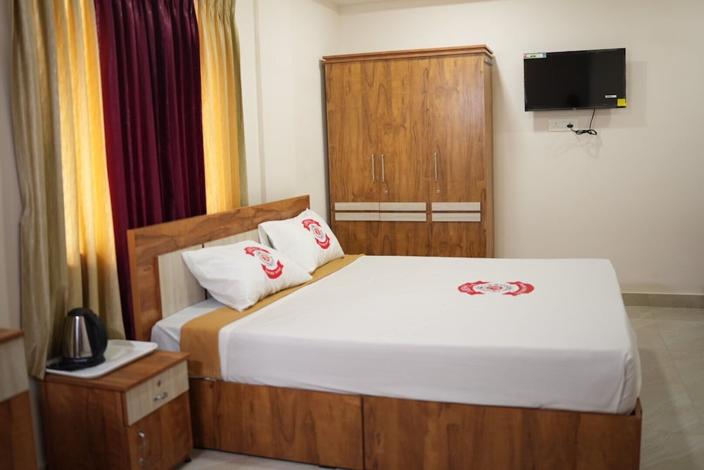 Standard Double Room, City View